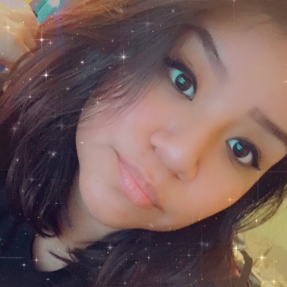 Meet your Posher, Vanessa - Picture 1 of 1